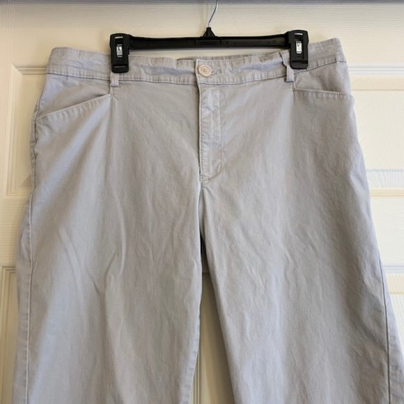 Lee Just Below The Waist Capris Pants Crop Beige Cropped Petite Size 16P - Picture 4 of 5